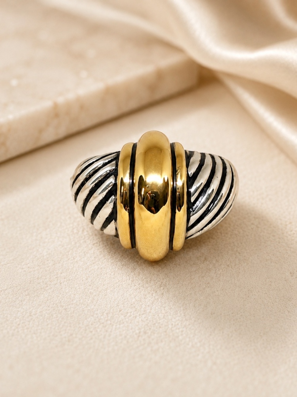 David Yurman Vintage Sculpted Cable Ring 14K Gold & Sterling Silver Size 5